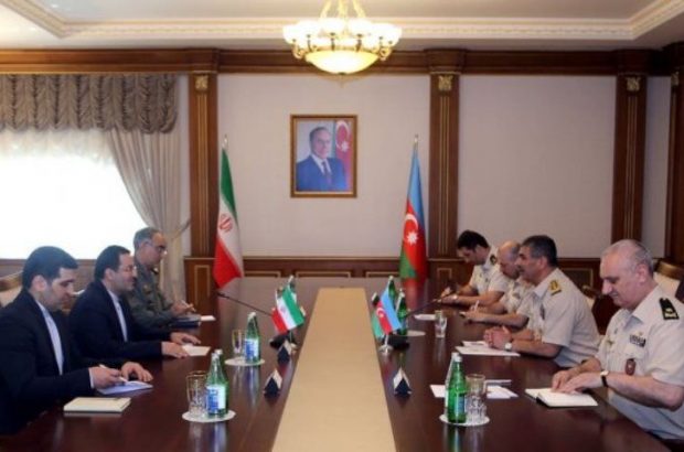 وزیر دفاع آذربایجان همکاری نظامی با ایران را موفقیت آمیز دانست