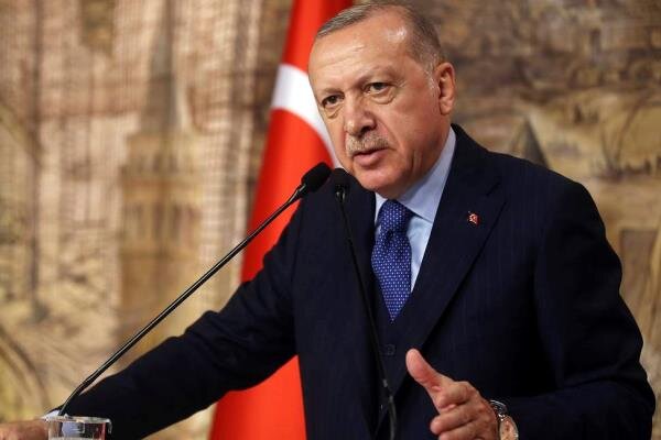 اردوغان خطاب به یونان: اگر کسی توانایی پس دادن تاوان ایستادن در مقابل ما را دارد به میدان بیاید