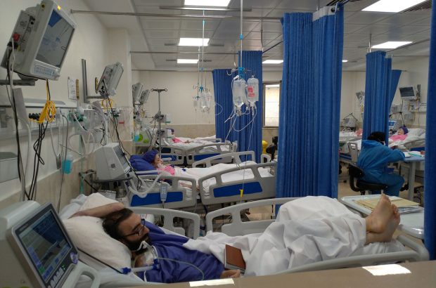بیماران بستری در بخش‌های مراقبت‌های ویژه آذربایجان‌غربی ۲برابر شده است