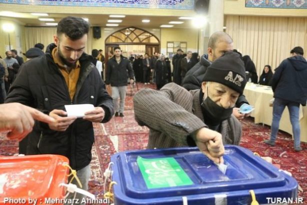 حضور مردم تبریز در پای صندوق‌های رای انتخابات ۱۴۰۲