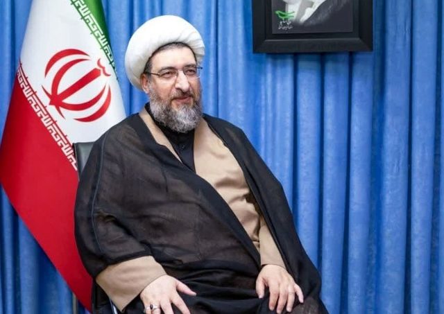 وظیفه امام جمعه، پدری در جامعه است