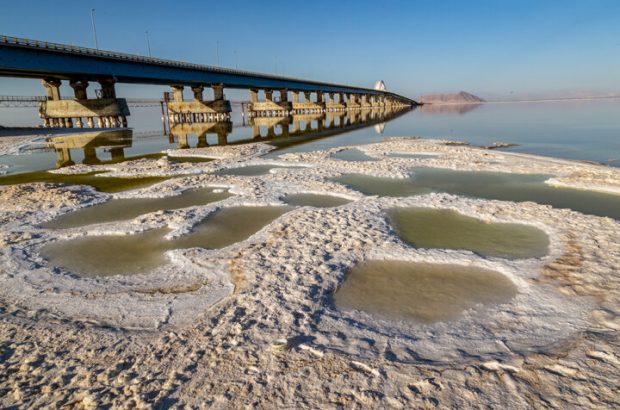 تلاش همزمان احیا و مقابله با عواقب زیست محیطی خشکی دریاچه ارومیه در آذربایجان شرقی